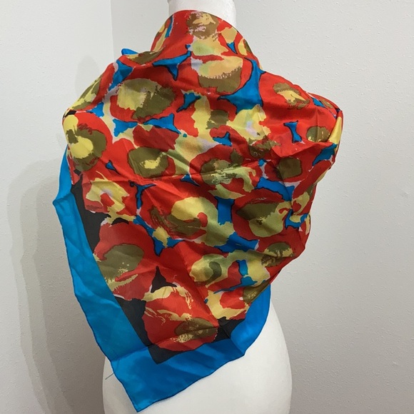 EUC Vintage Silk Multicolor Scarf Size:  32x33 - Picture 5 of 8